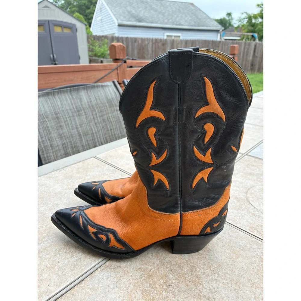 Stunning Handmade leather Cowboy Boots by The Stallion Boot & Belt Co.